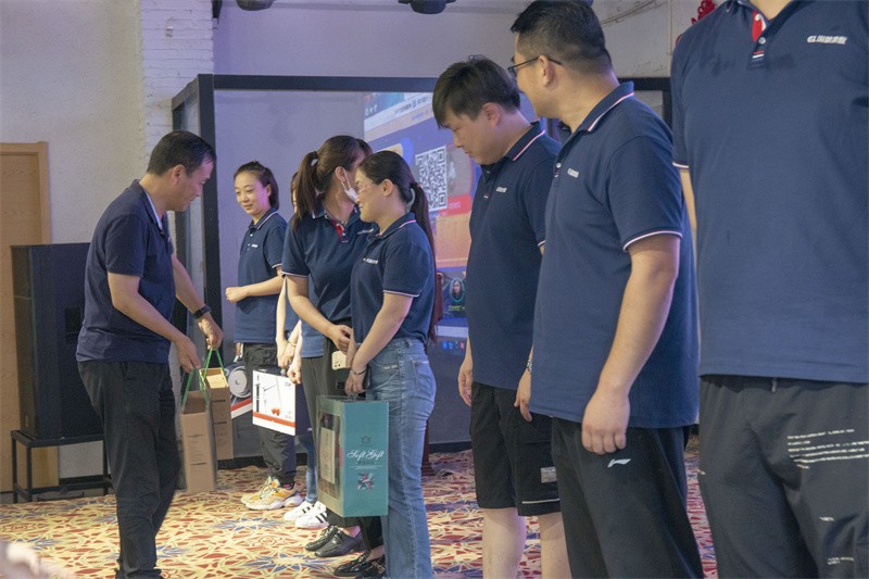 “六月蝶變 再創佳績”國林地板6月拓展PK會圓滿成功